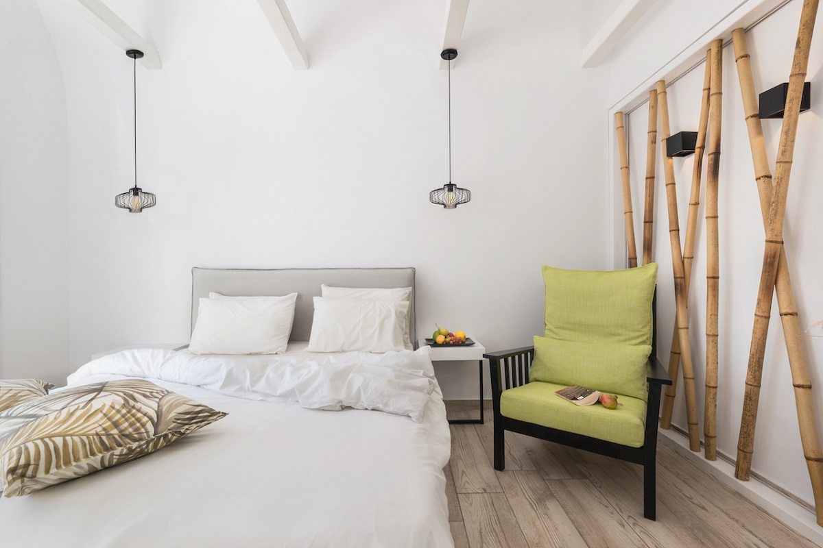 OFFICIAL WEBSITE of the Hotel Smy Mediterranean White Santorini ⭐⭐⭐⭐